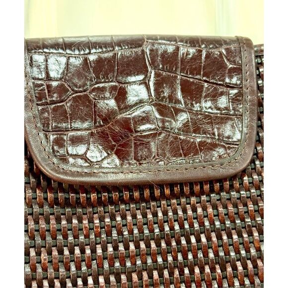 BRIGHTON - Vtg Two-Tone Brown Woven Leather Shoulder Bag/Croc-Embossed Closure - Picture 12 of 16
